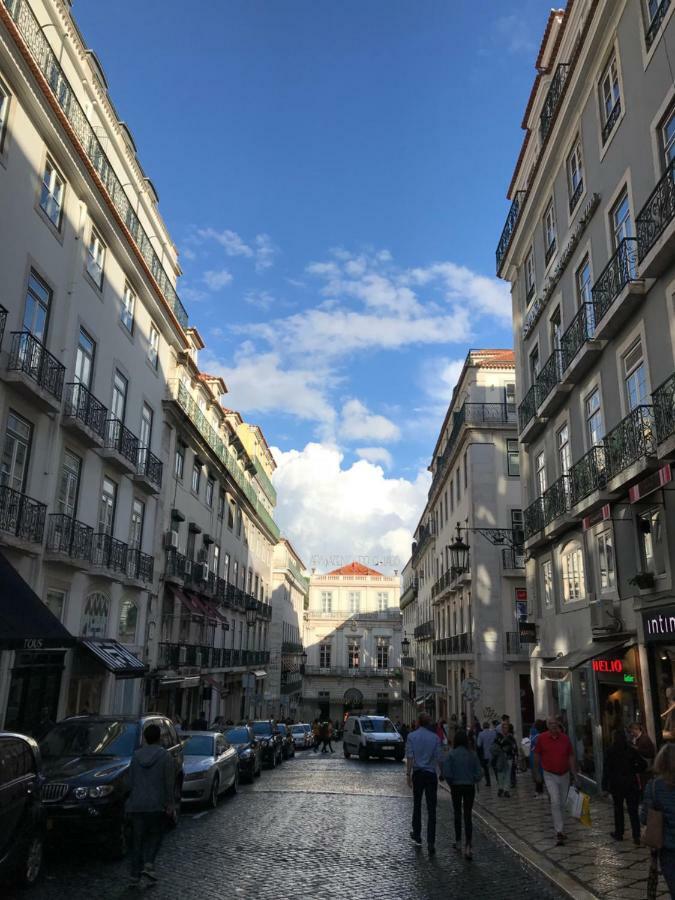 Guest Love Chiado Лиссабон Экстерьер фото